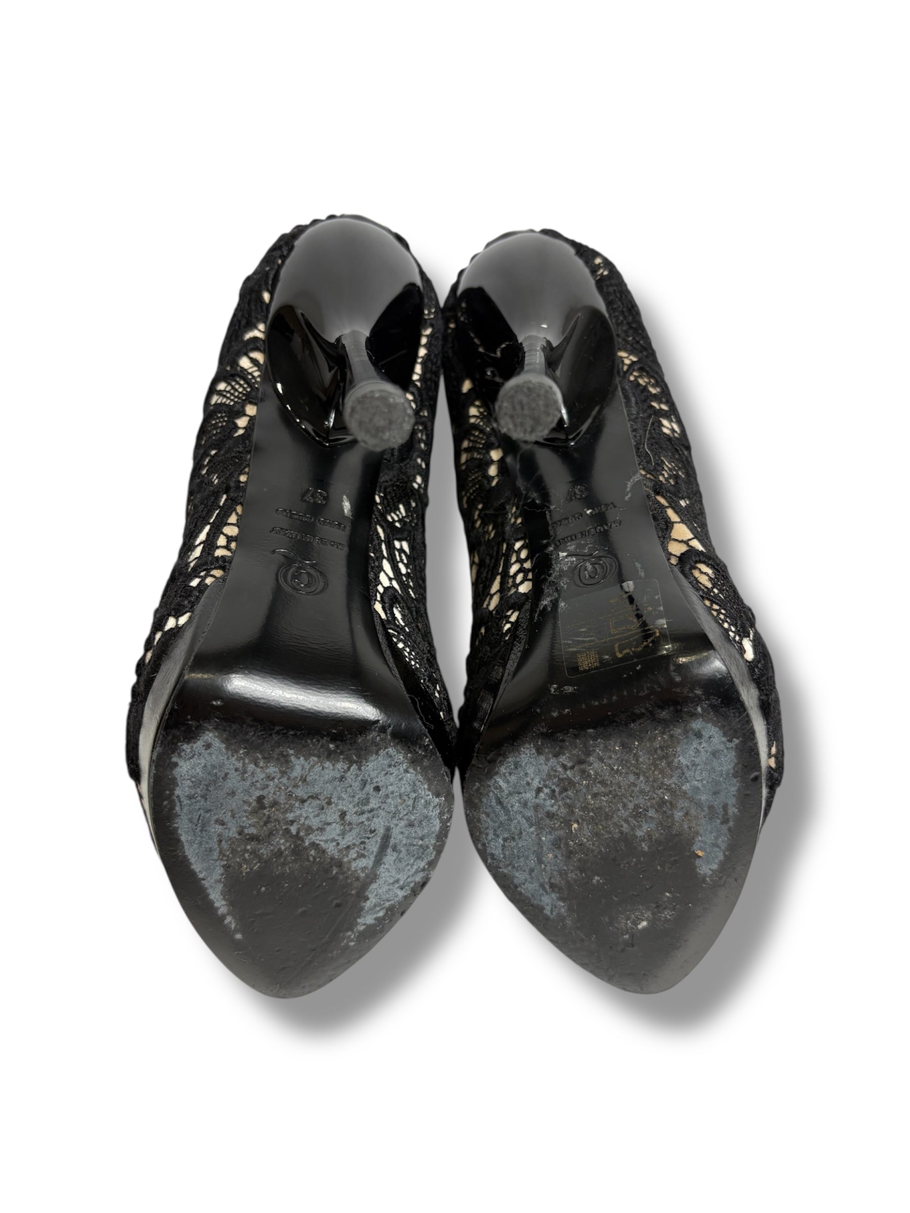 Alexander McQueen Lace Peep Toe Platform Pumps - Size 37 - Very Good Condition