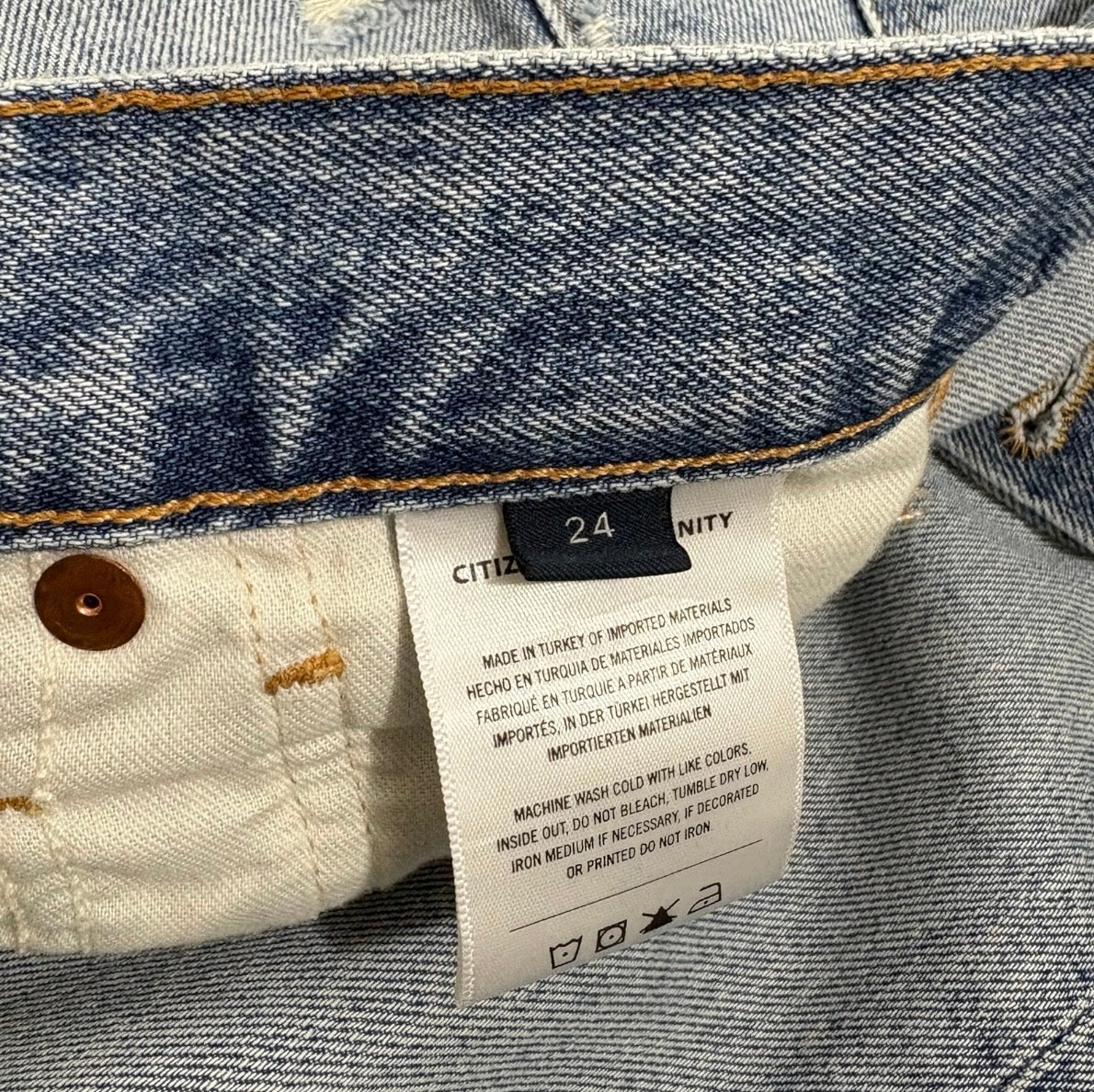 Citizens of Humanity 'Ambrosia' Distressed Bermuda Shorts - Size 24 - Never Worn