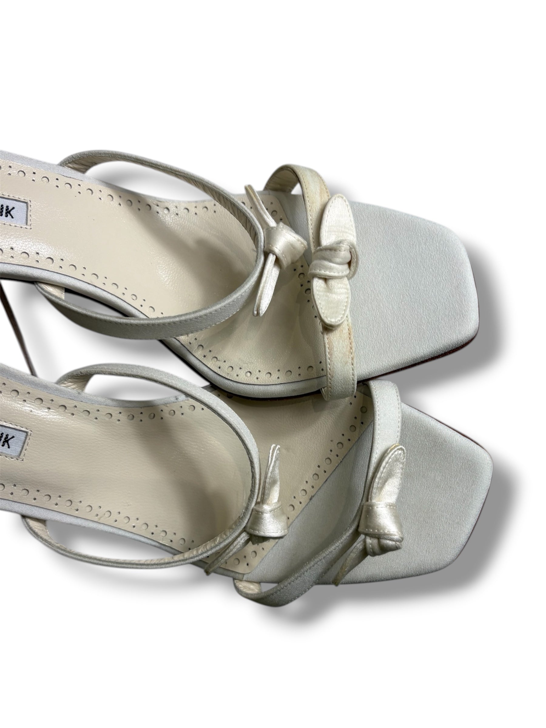 Manolo Blahnik 'Fiocco' Wrap Around Sandal - Size 41 - Very Good Condition