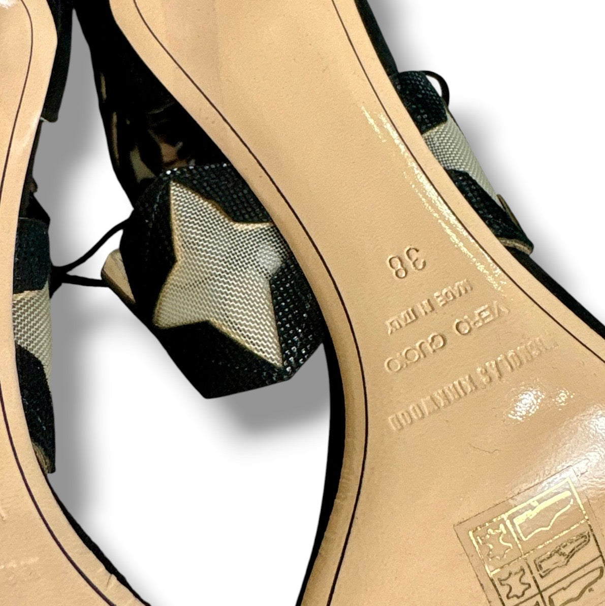 Nicholas Kirkwood Stella Cut Out Sandal - Size 38 - Never Worn
