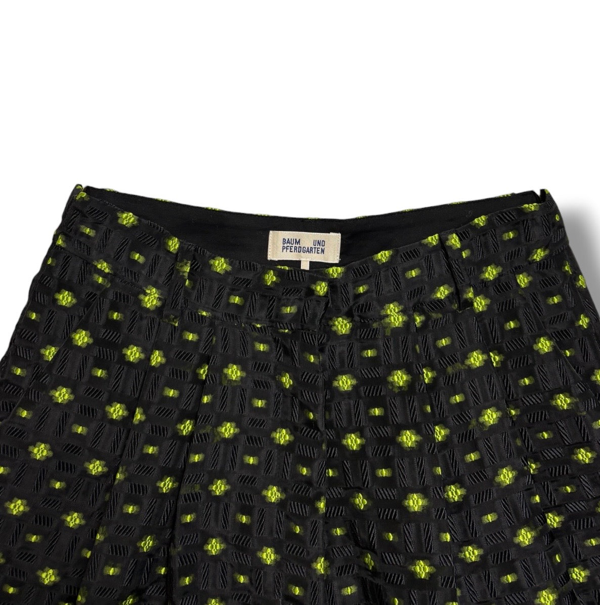 Baum und Pferdgarten 'Najila' Shorts - Size 6 - Never Worn