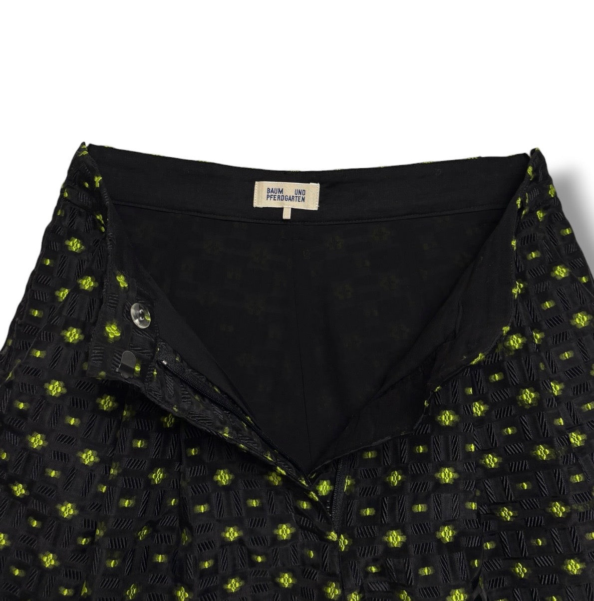 Baum und Pferdgarten 'Najila' Shorts - Size 6 - Never Worn