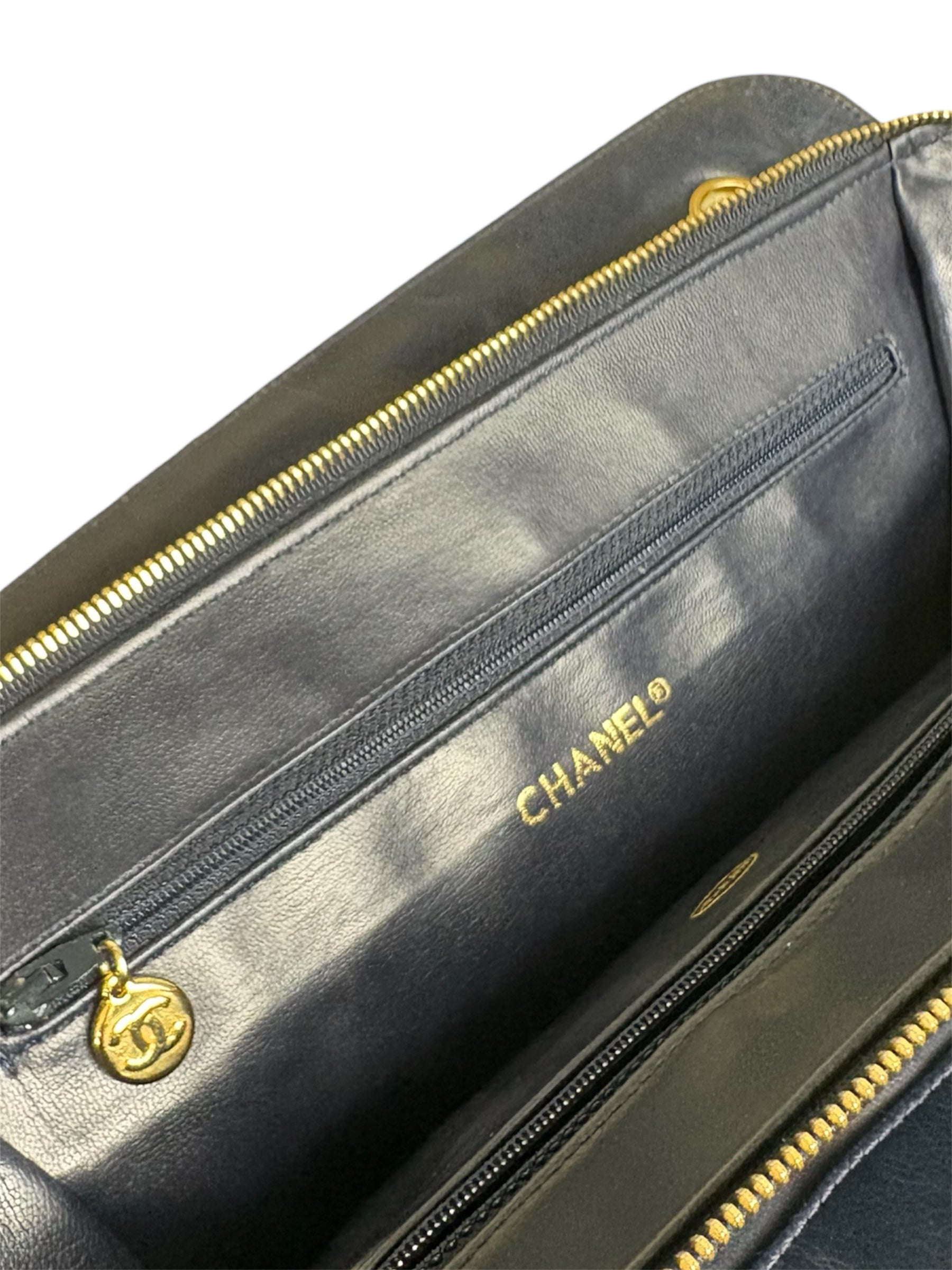 1989 Vintage Chanel Quilted Handbag - Excellent Condition